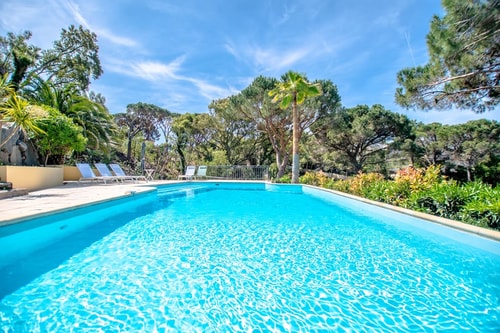 Nice villa with swimming pool La Croix Valmer 40 Shellter Conciergerie Immobilier Saint-Tropez 