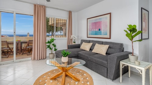 Coastal escape/Family-Friendly 2-BR with seaview