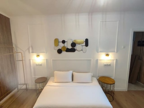 GF2 | BR close to train (7 min) to Lisbon & Sintra