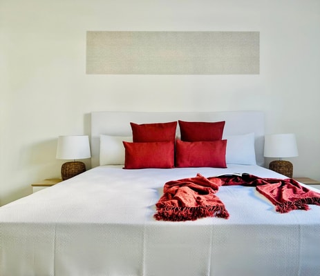 Canaryislandshost l Room II
