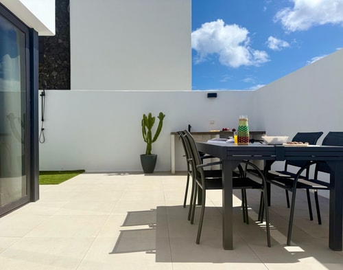 Canaryislandshost l Almar de Arrieta II