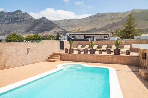 Canaryislandshost I Nexo