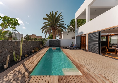 Canaryislandshost l Pausa