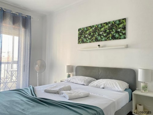 Milanya Room ¶ Quality & Comfort in central Faro