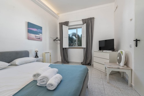 Areya room - steps from the beach