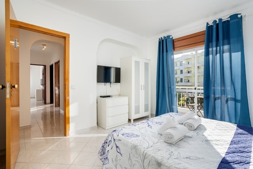 /Allya Apt/ Best Comfort in Faro/Gambelas for 8p