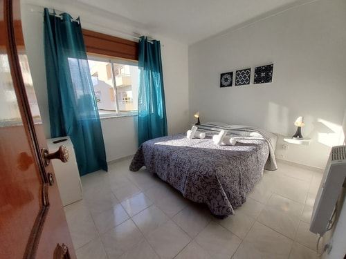 Jurya room! Comfort stay in Faro/Gambelas