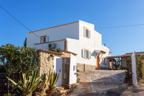 !Moustachya House! Unique Villa