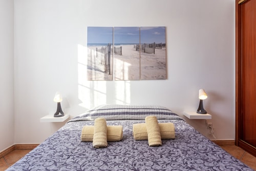 Millya ROOM  Exclusive room at Villa @ Faro (pool)