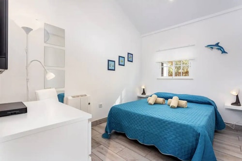 Palmya Room| Portuguese style at Faro Beach