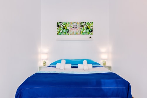 Mauricya small room| stay at Faro centre