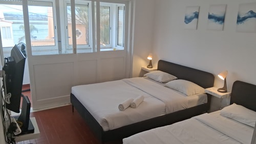 Sandya room| Steps from beach