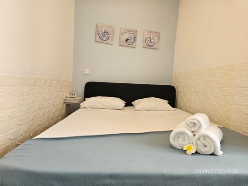 Zenya ROOM ! Little room steps from old town