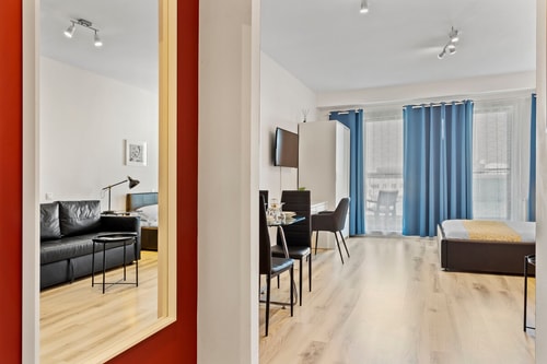 Aquarius Boulevard Studio | Balcony