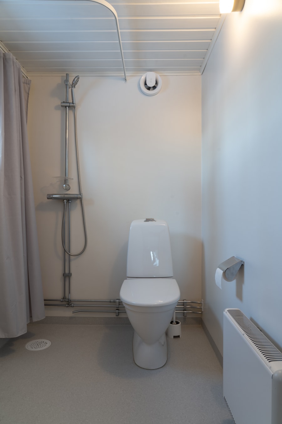 Sauna | WiFi | Terrace | Pets OK | Lakeside plot 6 Lofsdalen Home