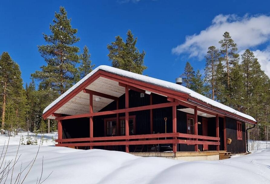 Ski-in/out | Bastu | Wi-Fi | Terrass | Braskamin Stugor & Boende