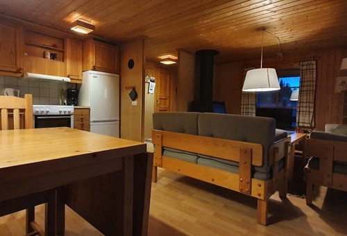 Bastu | Wi-Fi | Terrass | Braskamin | Kabel-TV 5 Stugor & Boende