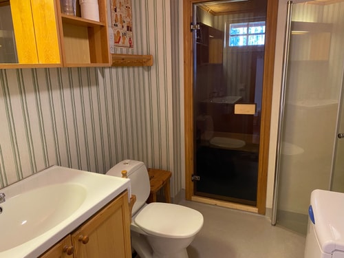 Sauna | Wi-Fi | Terrace | Wood stove | Cable TV 8 Stugor & Boende