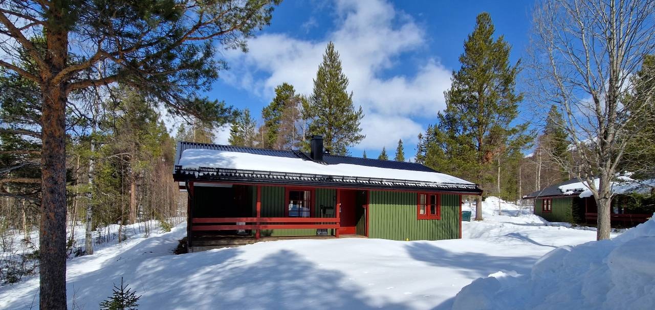 Bastu | Wi-Fi | Terrass | Braskamin | Kabel-TV 12 Stugor & Boende