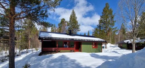 Bastu | Wi-Fi | Terrass | Braskamin | Kabel-TV 12 Stugor & Boende