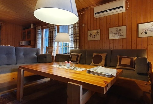 Sauna | Wi-Fi | Terrace | Wood stove | Cable TV 4 Stugor & Boende