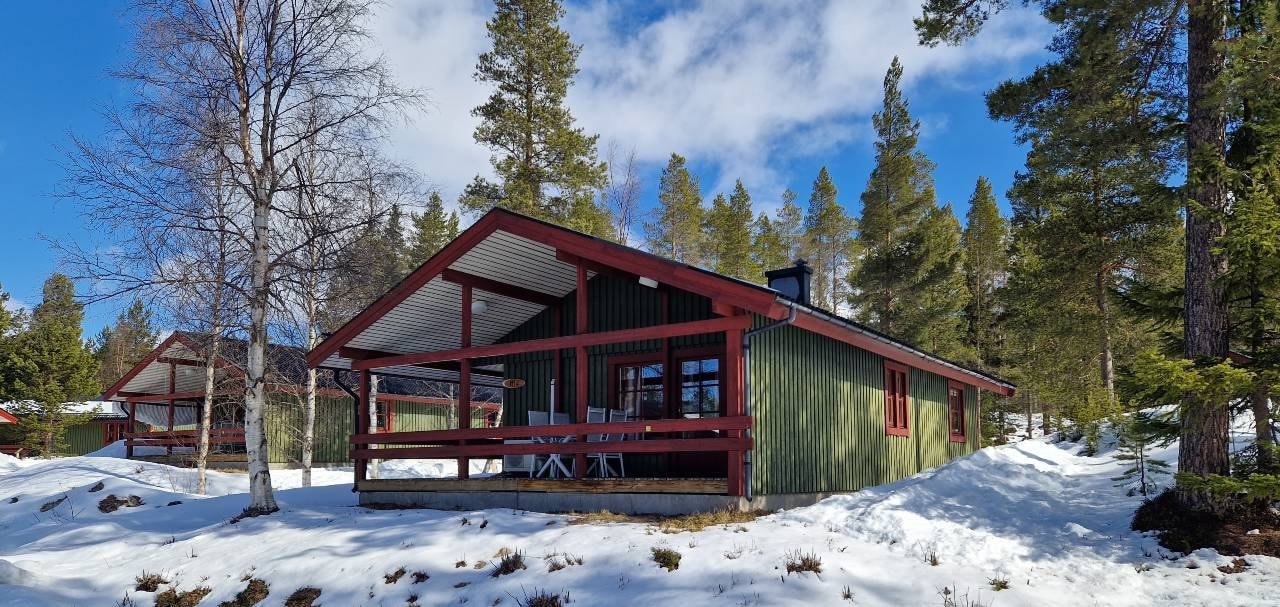 Bastu | Wi-Fi | Terrass | Braskamin | Kabel-TV 12 Stugor & Boende