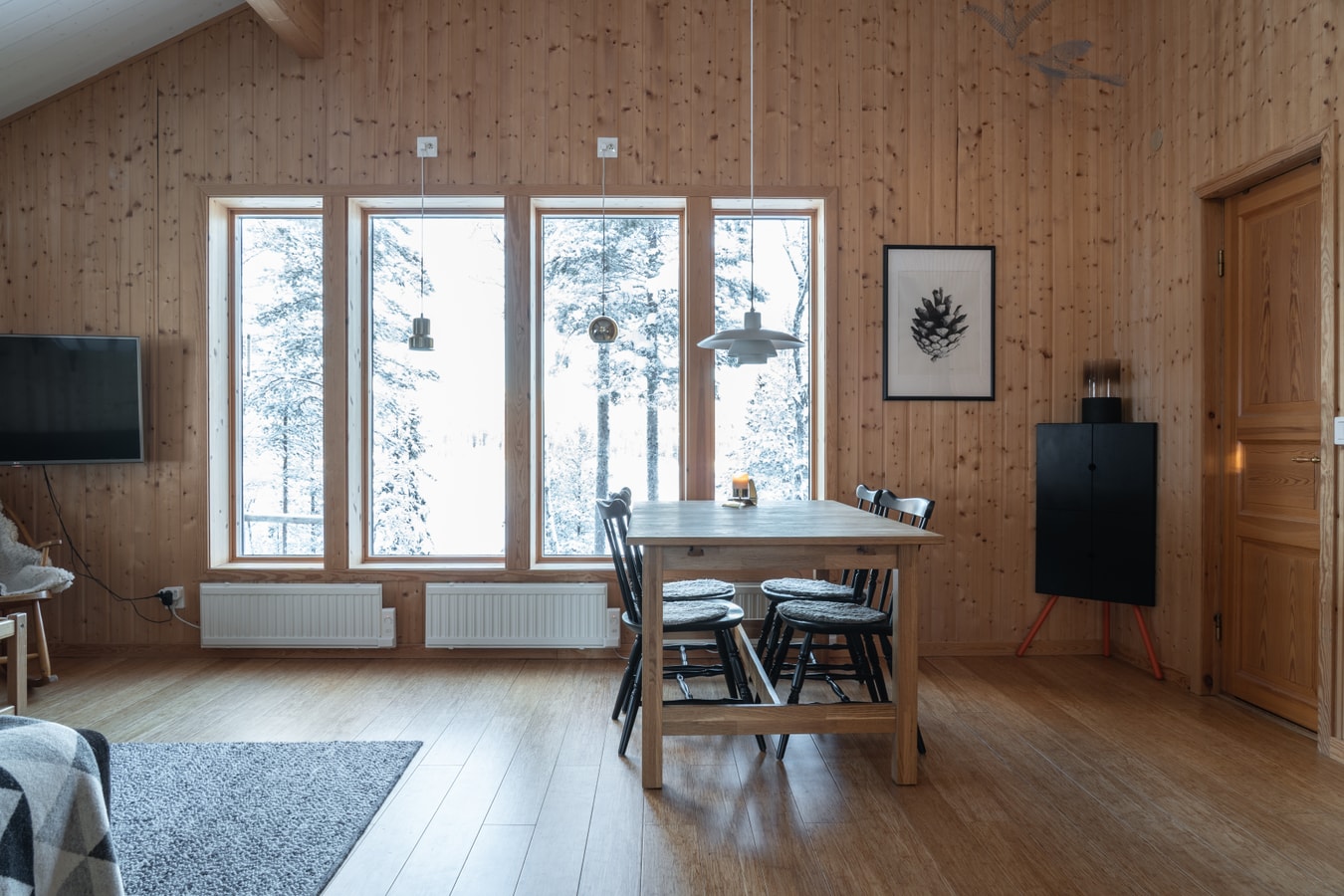 Sauna | WiFi | Terrace | Pets OK | Lakeside plot 4 Lofsdalen Home