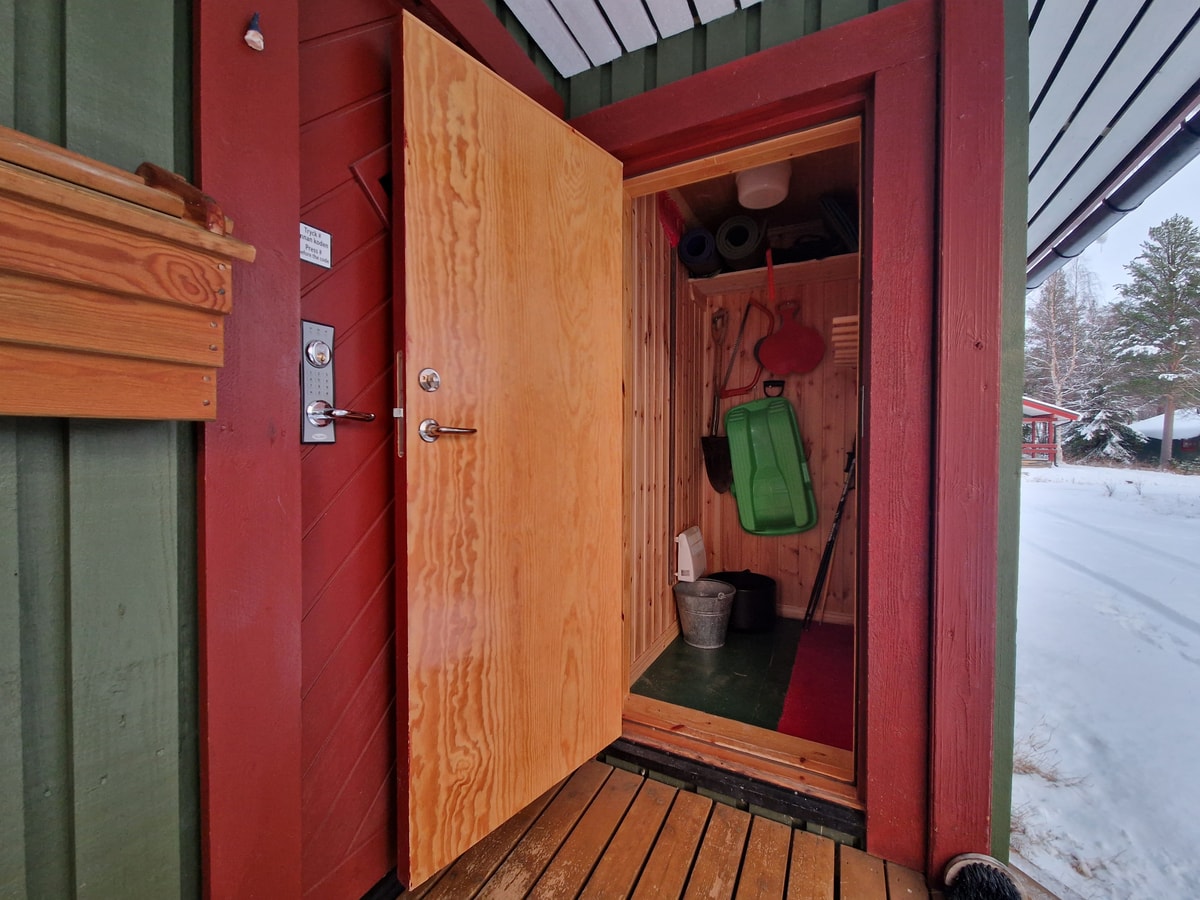 Sauna | Wi-Fi | Terrace | Wood stove | Cable TV 8 Stugor & Boende