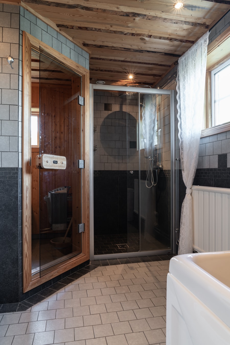 Sauna | Hot Tub | WiFi | Terrace | Pet Friendly 5 Lofsdalen Home