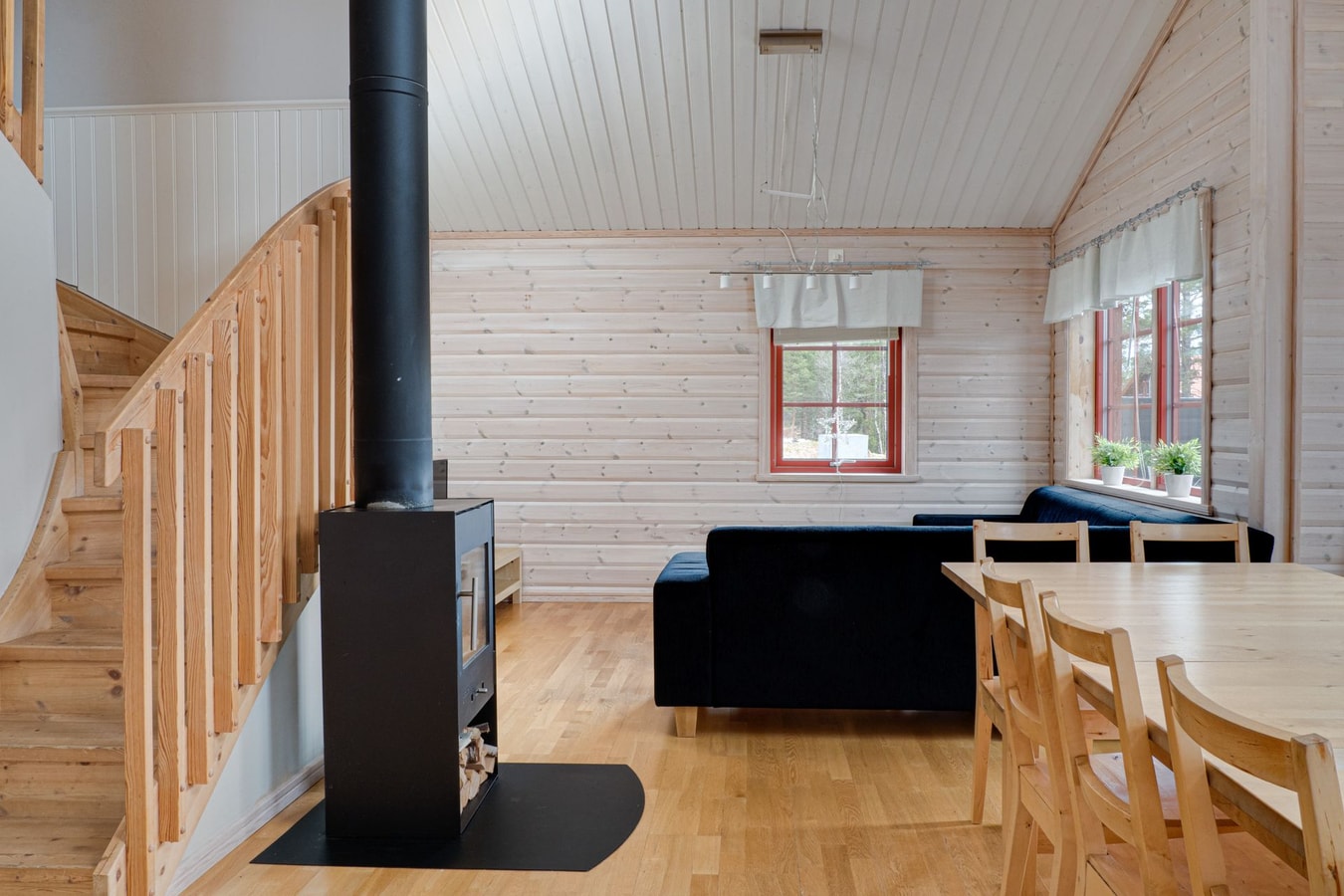 Djurtillåten | Skidbod | Braskamin | Restaurang 4 Lofsdalen Home