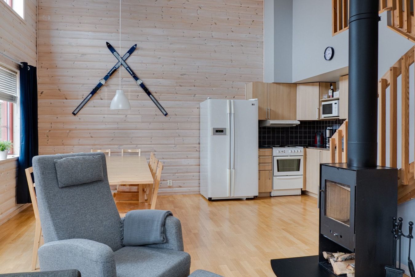 Bastu | Wi-Fi | Skidbod | Braskamin | Restaurang 3 Lofsdalen Home