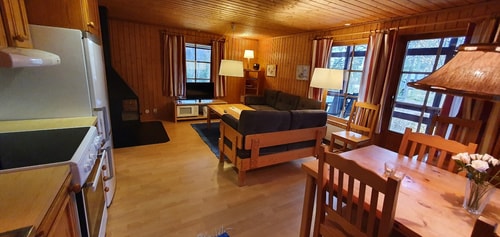 Sauna | Wi-Fi | Terrace | Wood stove | Cable TV 8 Stugor & Boende