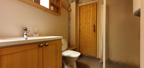 Sauna | Wi-Fi | Terrace | Wood stove | Cable TV 7 Stugor & Boende