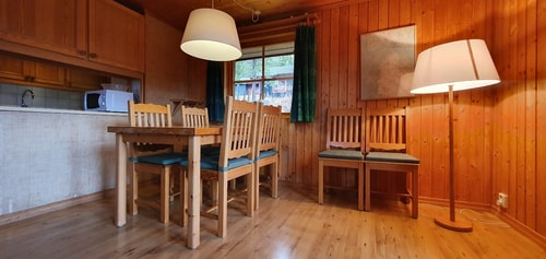 Sauna | Wi-Fi | Terrace | Wood stove | Cable TV 6 Stugor & Boende