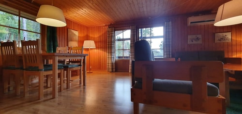 Sauna | Wi-Fi | Terrace | Wood stove | Cable TV 4 Stugor & Boende