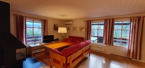 Sauna | Wi-Fi | Terrace | Wood stove | Cable TV 2 Stugor & Boende