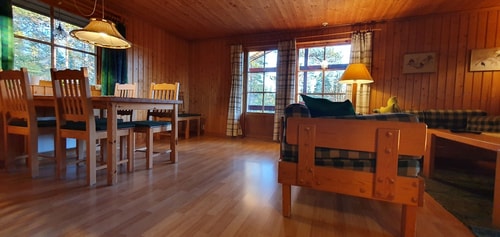 Sauna | Wi-Fi | Terrace | Wood stove | Cable TV 2 Stugor & Boende