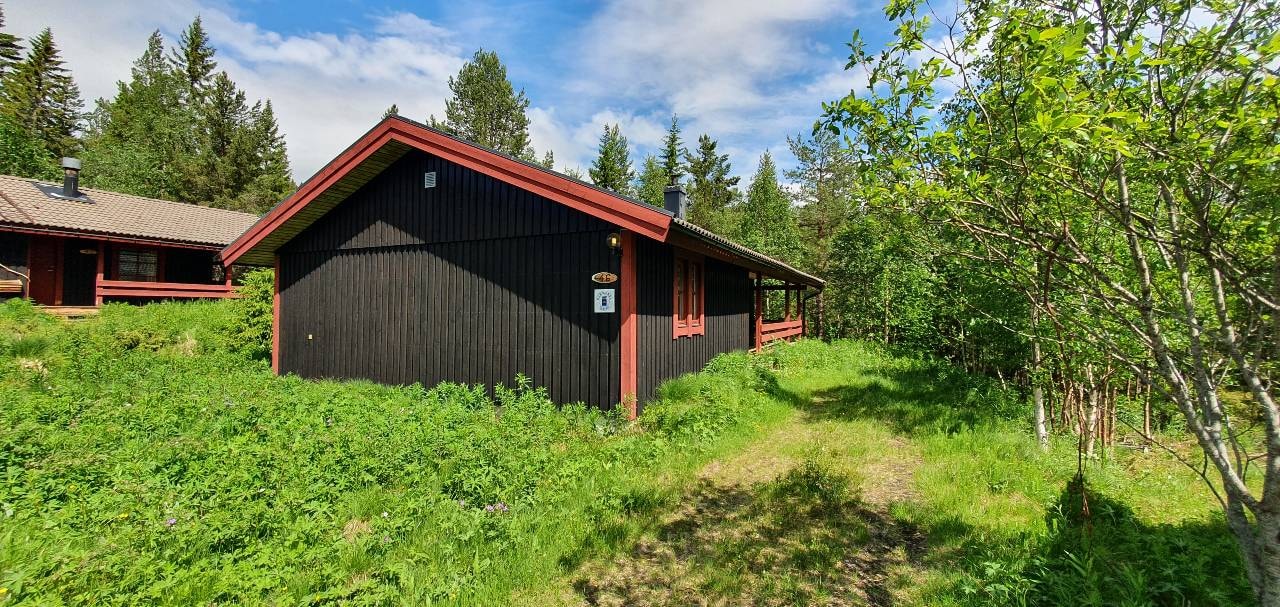 Bastu | Wi-Fi | Terrass | Braskamin | Kabel-TV Stugor & Boende