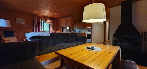 Sauna | Wi-Fi | Terrace | Wood stove | Cable TV 2 Stugor & Boende
