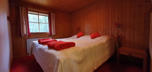 Sauna | Wi-Fi | Terrace | Wood stove | Cable TV 8 Stugor & Boende