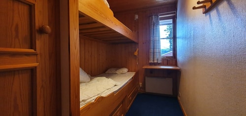 Bastu | Wi-Fi | Terrass | Braskamin | Kabel-TV 9 Stugor & Boende