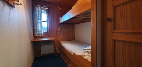 Bastu | Wi-Fi | Terrass | Braskamin | Kabel-TV 10 Stugor & Boende