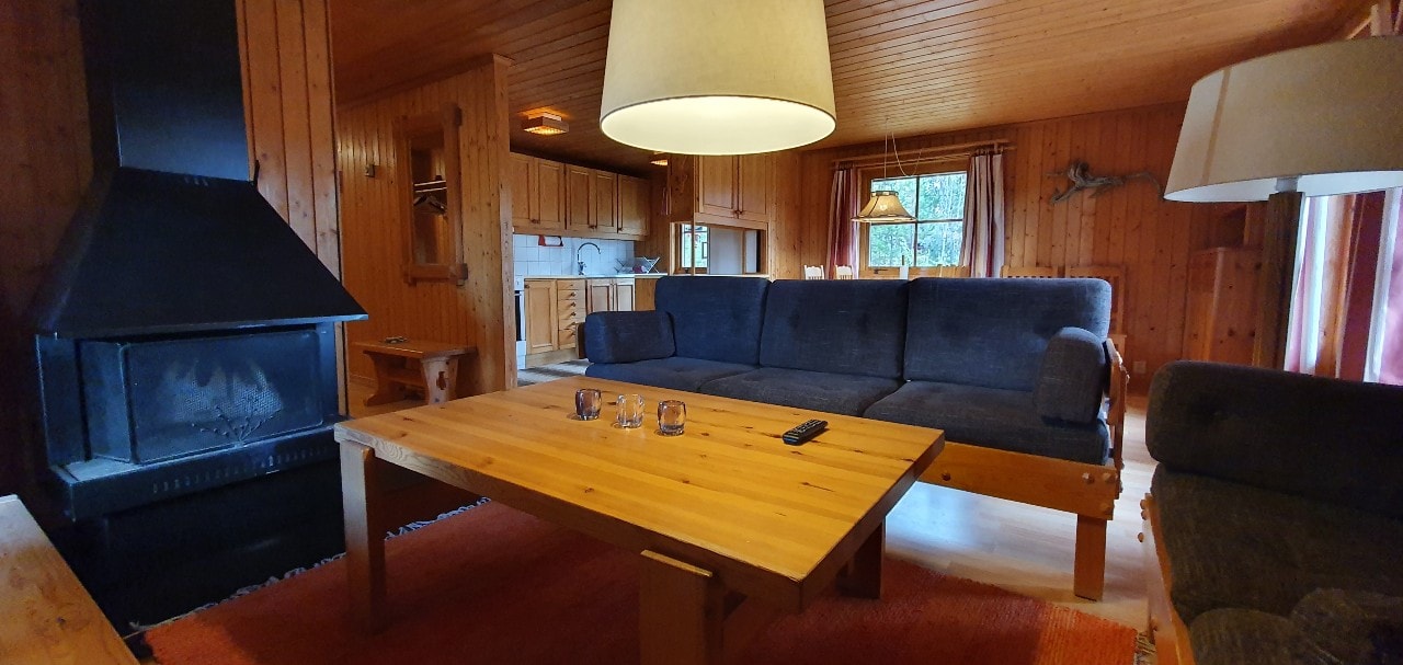 Sauna | Wi-Fi | Terrace | Wood stove | Cable TV 2 Stugor & Boende