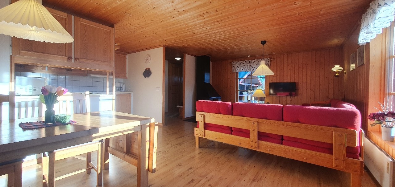 Sauna | Wi-Fi | Terrace | Wood stove | Cable TV 6 Stugor & Boende