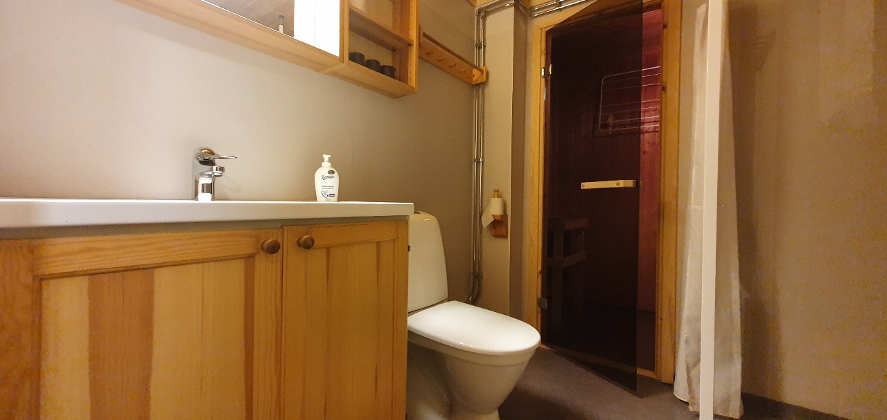 Bastu | Wi-Fi | Terrass | Braskamin | Kabel-TV 8 Stugor & Boende