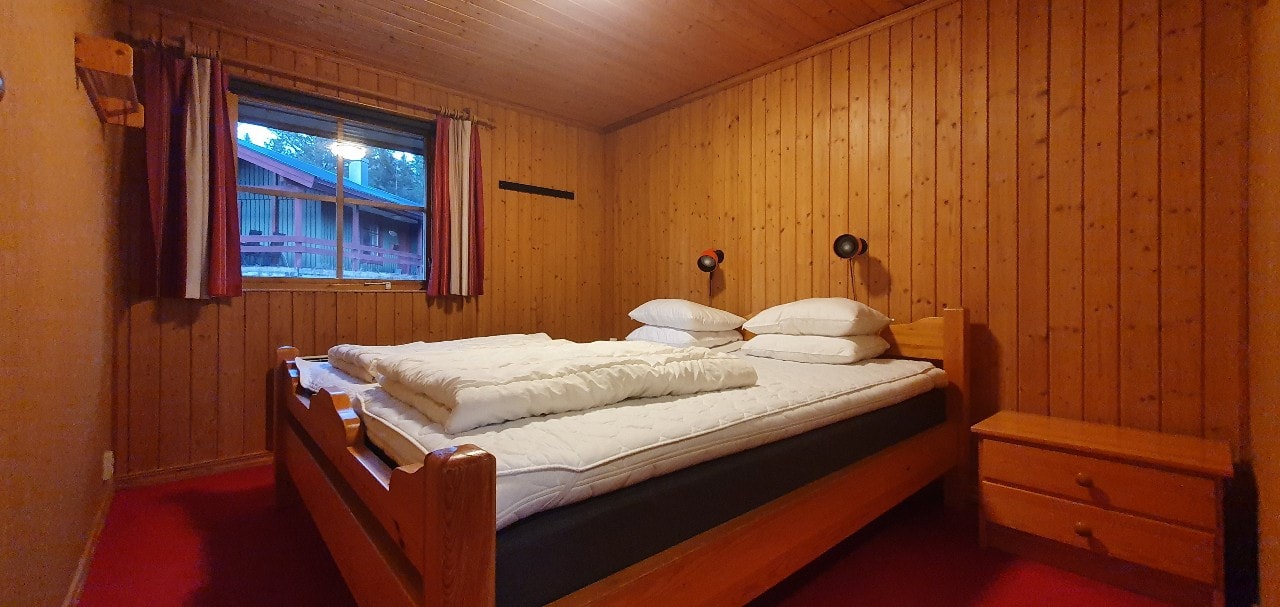 Bastu | Wi-Fi | Terrass | Braskamin | Kabel-TV 9 Stugor & Boende