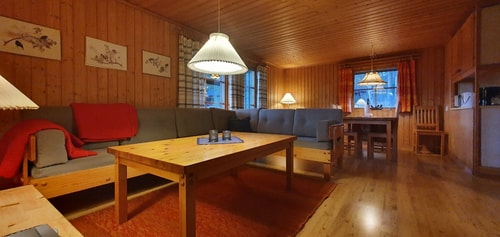 Bastu | Wi-Fi | Terrass | Braskamin | Kabel-TV 5 Stugor & Boende