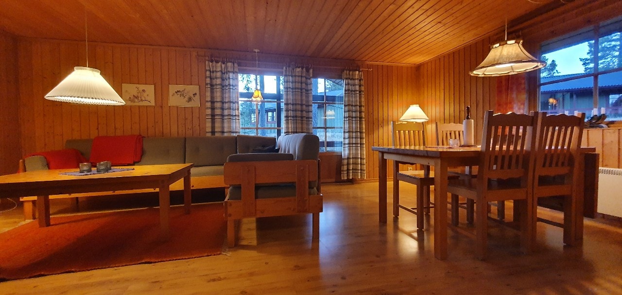 Bastu | Wi-Fi | Terrass | Braskamin | Kabel-TV 6 Stugor & Boende