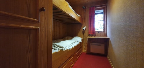 Bastu | Wi-Fi | Terrass | Braskamin | Kabel-TV 9 Stugor & Boende