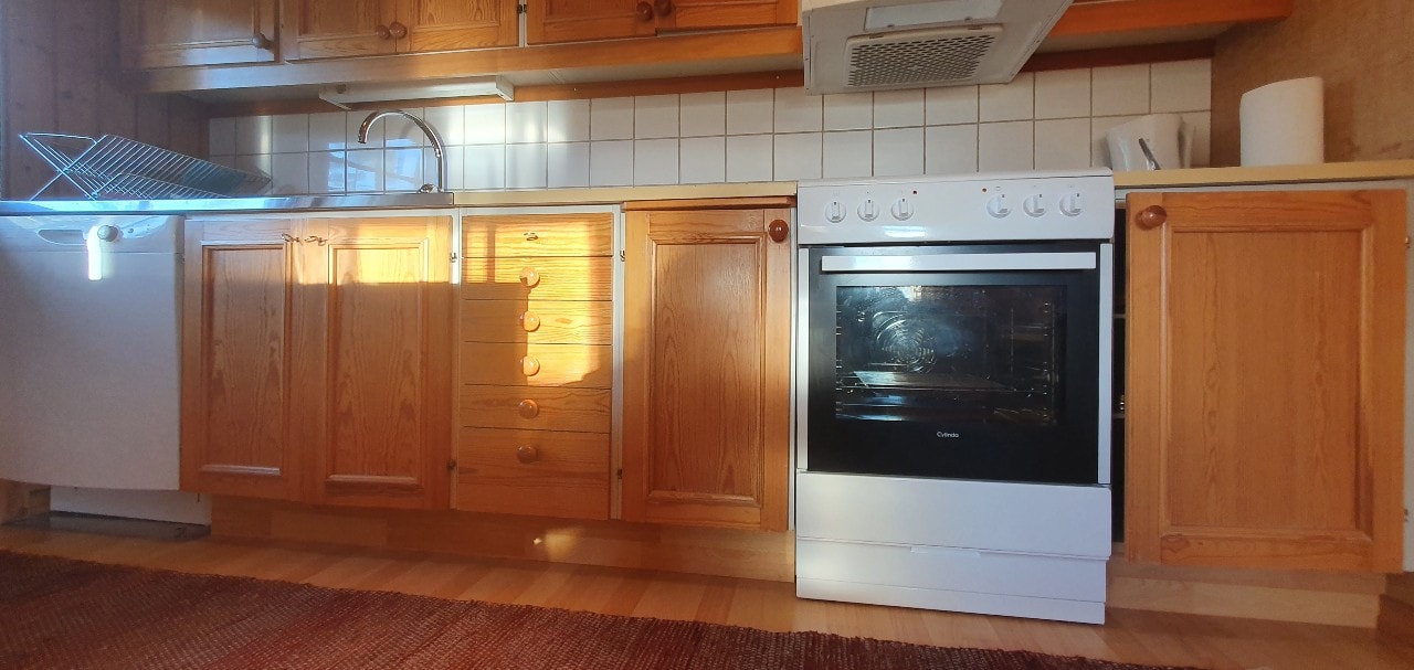 Bastu | Wi-Fi | Terrass | Braskamin | Kabel-TV 7 Stugor & Boende